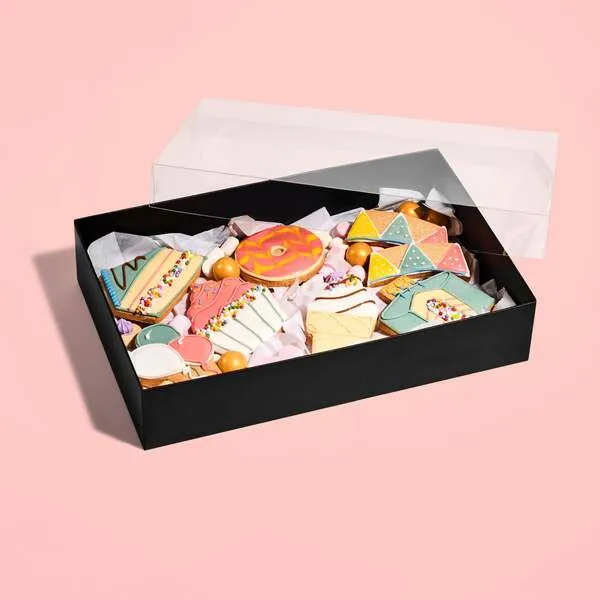 custom-boxes-with-clear-lid-.webp