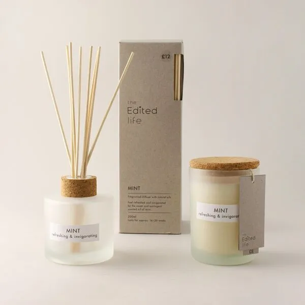 custom-printed-diffuser-boxes.webp